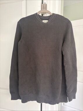 Pact Men’s Crewneck Sweater in Charcoal